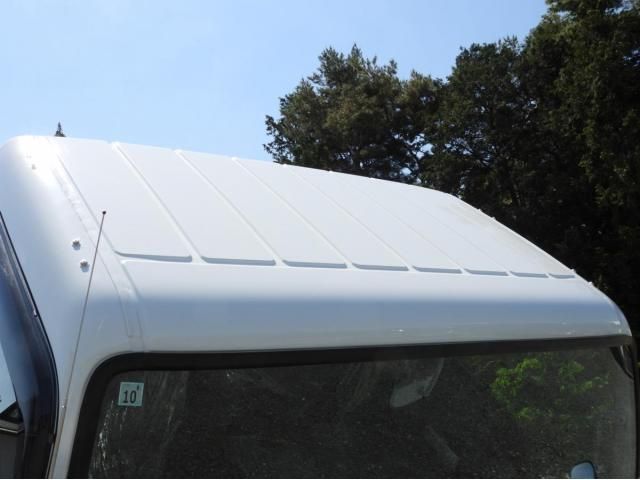 MITSUBISHI CANTER 2024