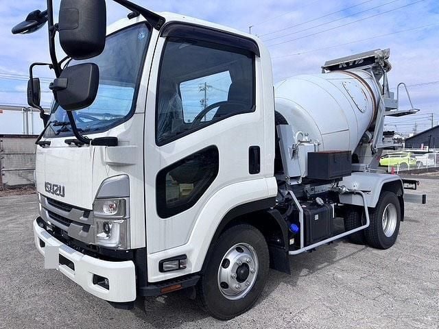 ISUZU FORWARD 2023