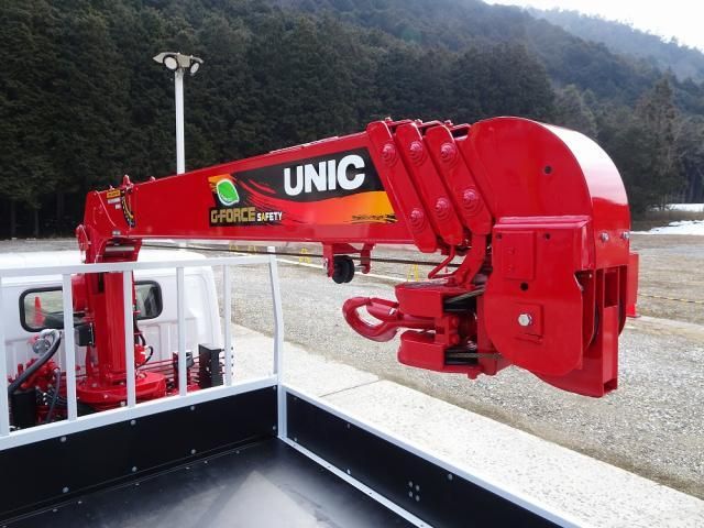 MITSUBISHI CANTER 2025