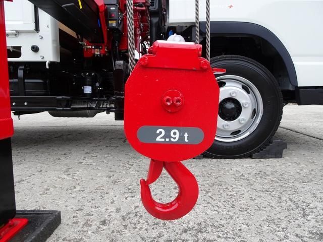 MITSUBISHI CANTER 2025