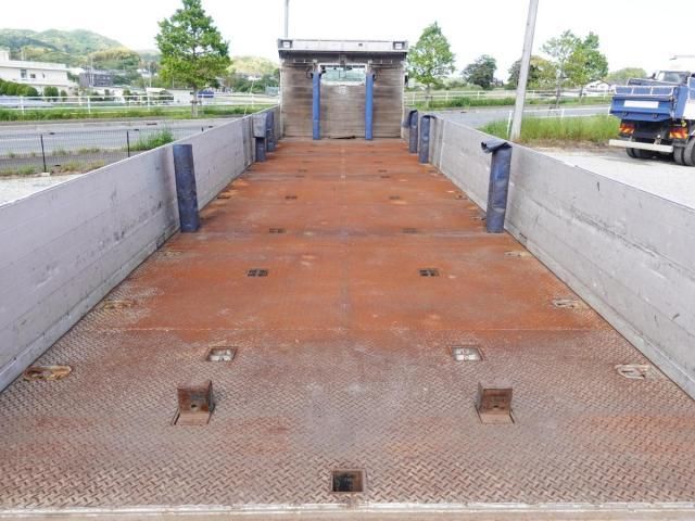 NISSAN DIESEL Quon 2011