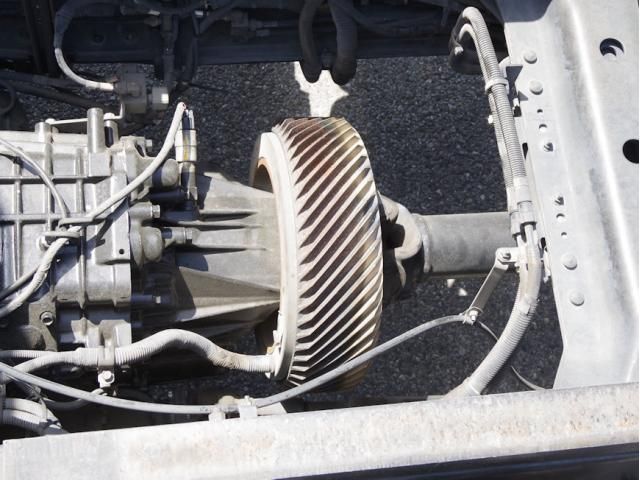 NISSAN DIESEL Quon 2014