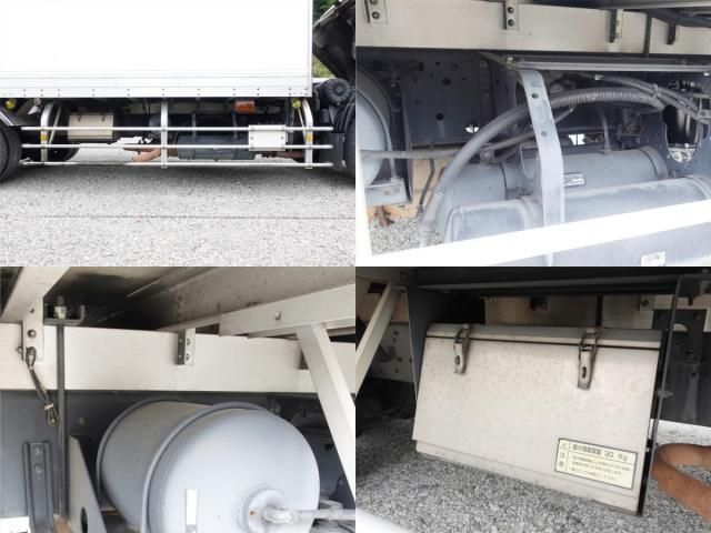 MITSUBISHI FUSOU FIGHTER 2009