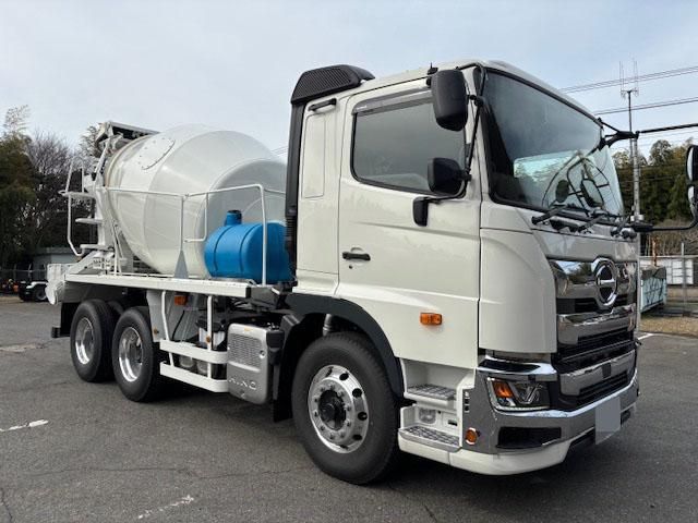 HINO PROFIA 2024