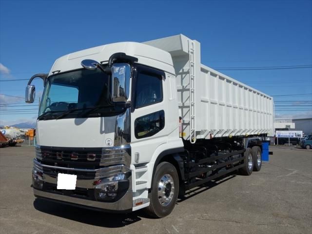 MITSUBISHI FUSOU SUPER GREAT 2025