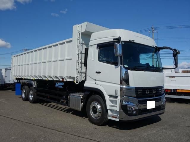 MITSUBISHI FUSOU SUPER GREAT 2025