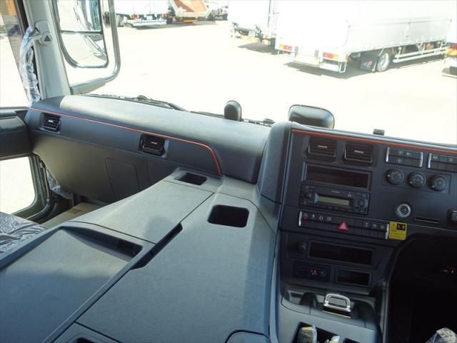 MITSUBISHI FUSOU SUPER GREAT 2025