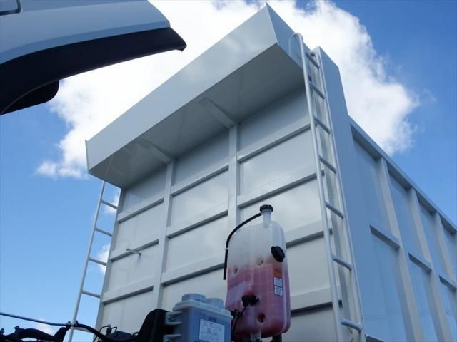 MITSUBISHI FUSOU SUPER GREAT 2025