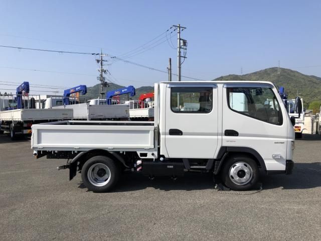 MITSUBISHI CANTER 2024