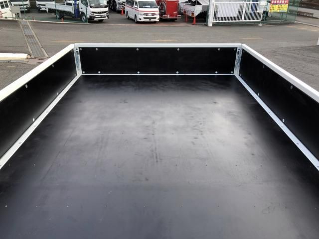 MITSUBISHI CANTER 2025