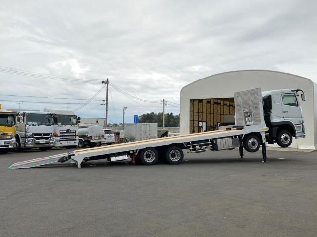 MITSUBISHI FUSOU SUPER GREAT 2025