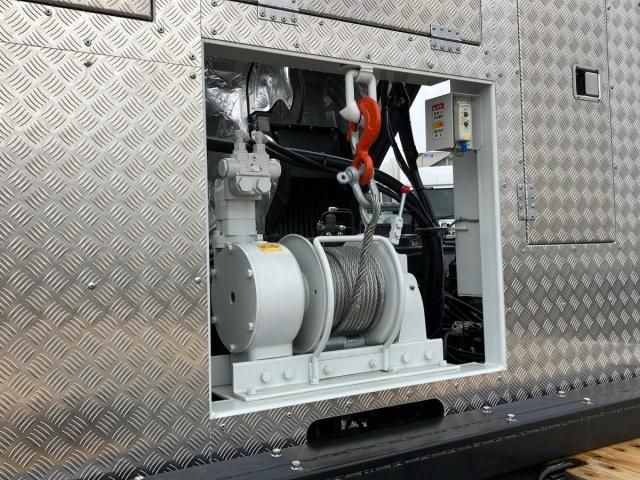 MITSUBISHI FUSOU SUPER GREAT 2025