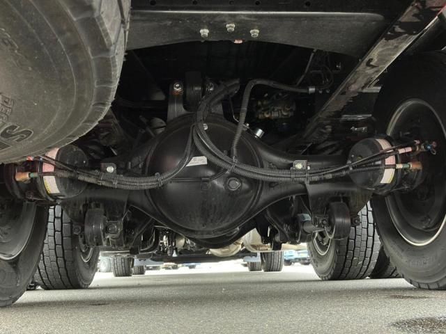 MITSUBISHI FUSOU SUPER GREAT 2025