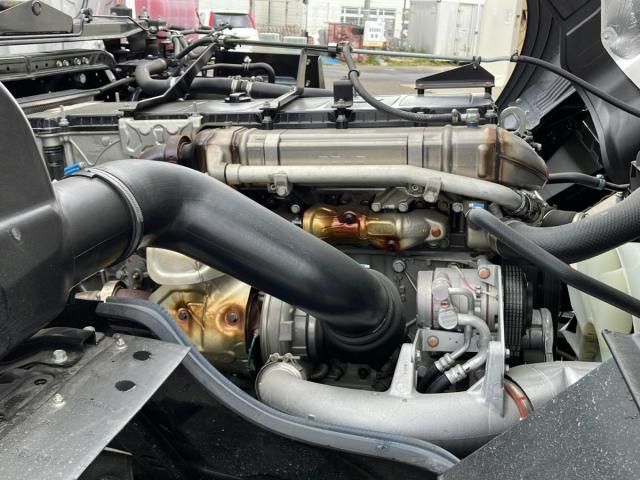 MITSUBISHI FUSOU SUPER GREAT 2025