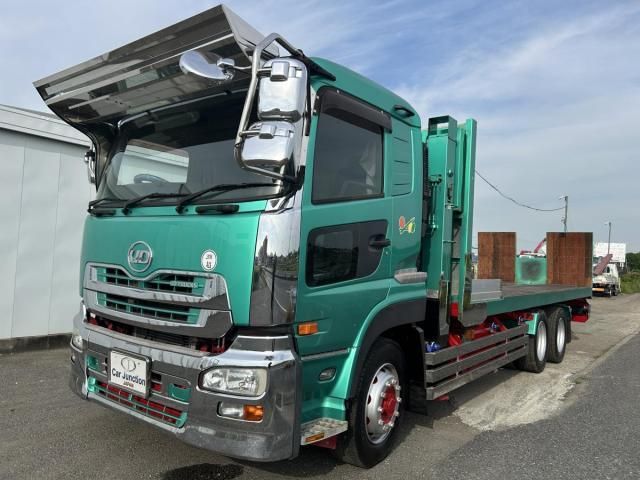NISSAN DIESEL Quon 2011