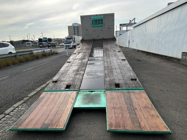 NISSAN DIESEL Quon 2011