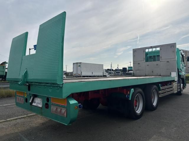 NISSAN DIESEL Quon 2011