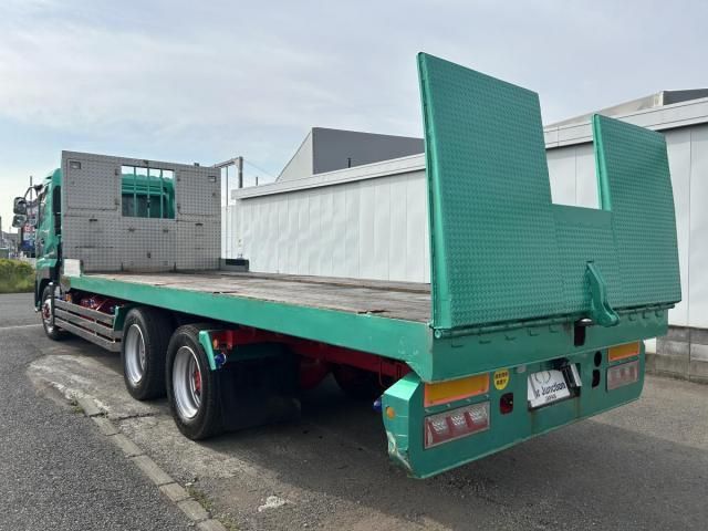 NISSAN DIESEL Quon 2011