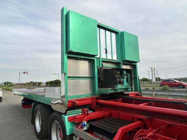 NISSAN DIESEL Quon 2011