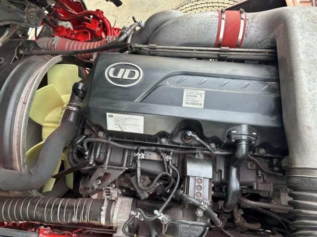 NISSAN DIESEL Quon 2011