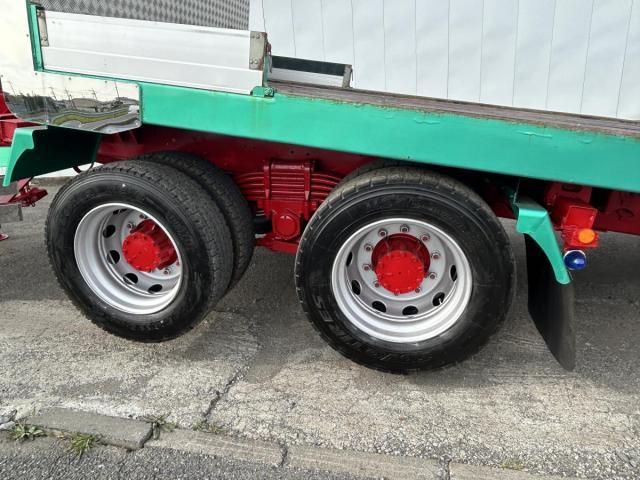 NISSAN DIESEL Quon 2011