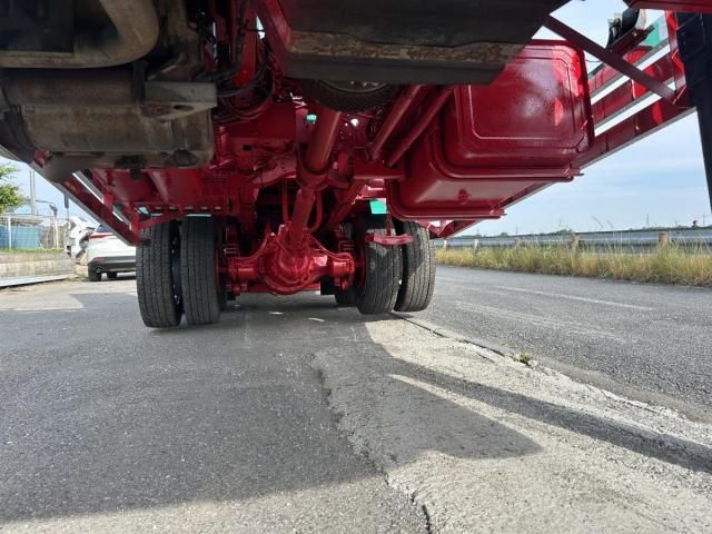 NISSAN DIESEL Quon 2011