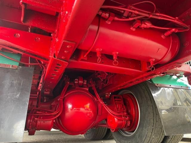 NISSAN DIESEL Quon 2011