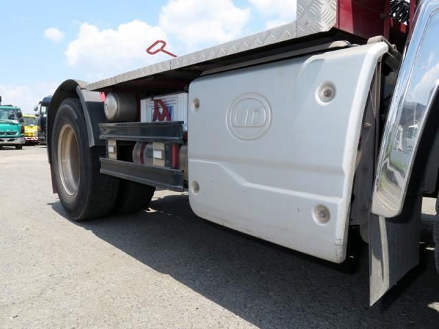 NISSAN DIESEL Quon 2019