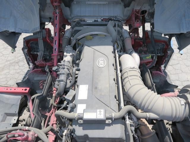 NISSAN DIESEL Quon 2019