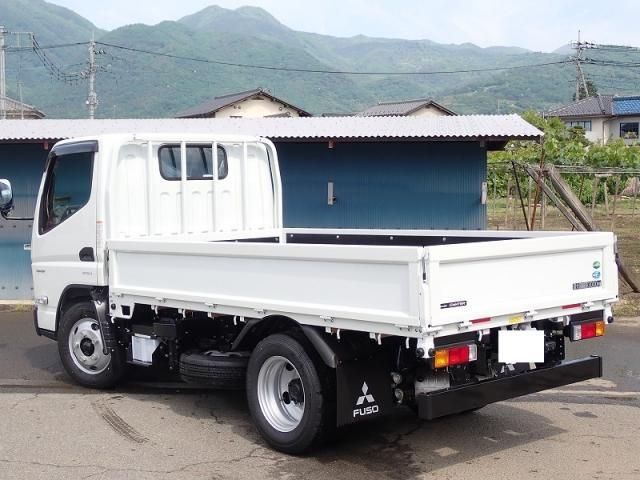 MITSUBISHI CANTER 2025