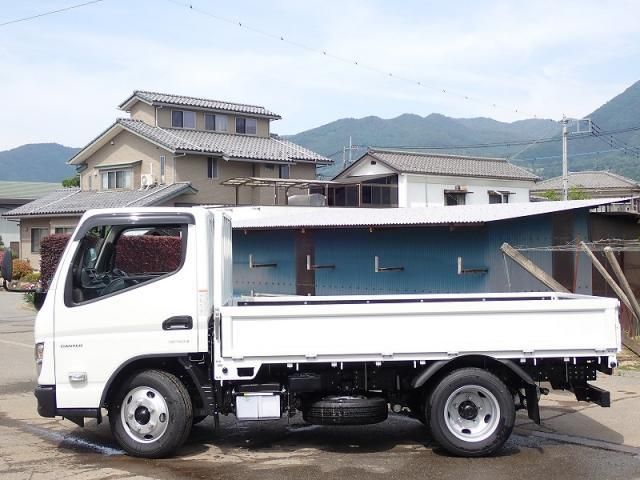 MITSUBISHI CANTER 2025