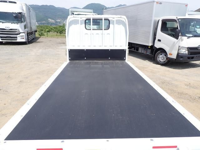 MITSUBISHI CANTER 2025