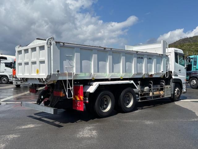 NISSAN DIESEL Quon 2014