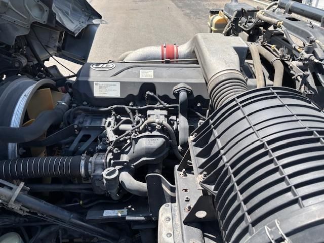 NISSAN DIESEL Quon 2014