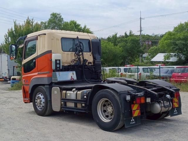 MITSUBISHI FUSOU SUPER GREAT 2015