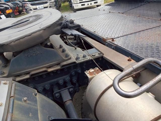 MITSUBISHI FUSOU SUPER GREAT 2015