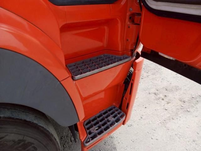 MITSUBISHI FUSOU SUPER GREAT 2015