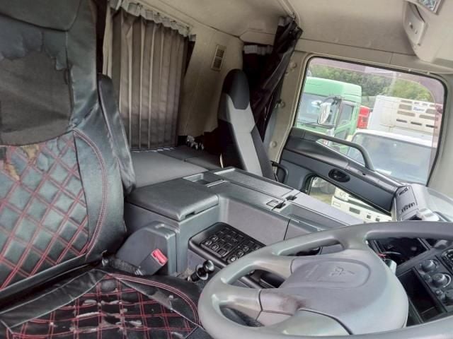 MITSUBISHI FUSOU SUPER GREAT 2015