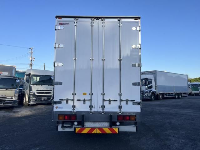 MITSUBISHI FUSOU SUPER GREAT 2018