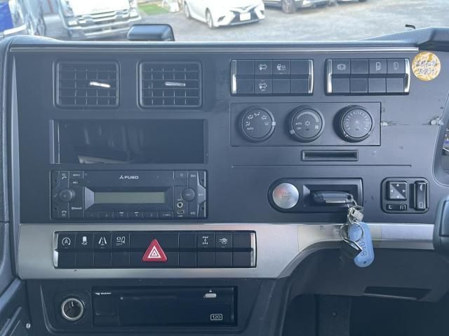 MITSUBISHI FUSOU SUPER GREAT 2018