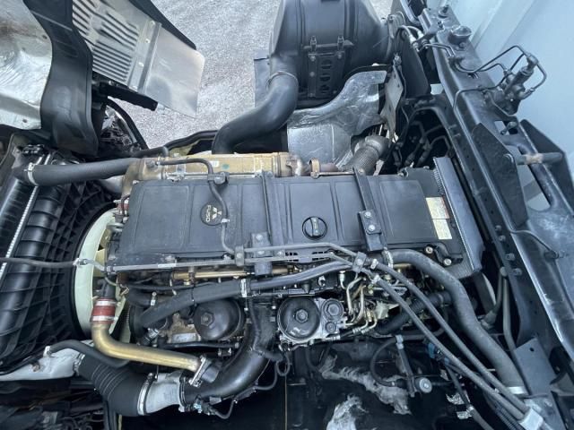 MITSUBISHI FUSOU SUPER GREAT 2018