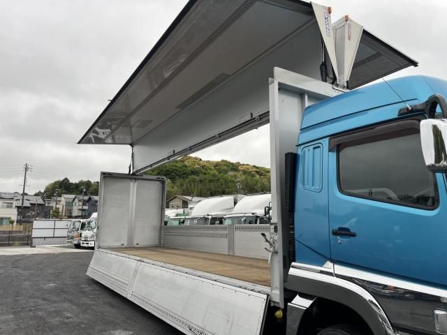 MITSUBISHI FUSOU SUPER GREAT 2019