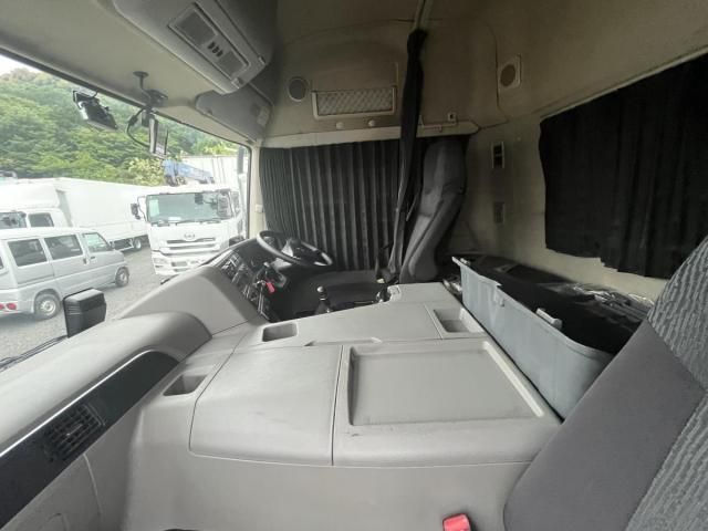 MITSUBISHI FUSOU SUPER GREAT 2019