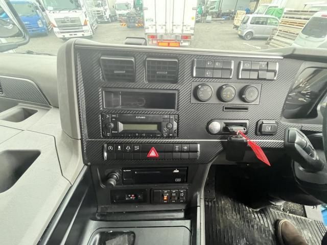 MITSUBISHI FUSOU SUPER GREAT 2019