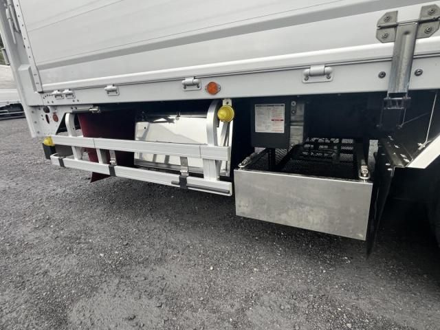 MITSUBISHI FUSOU SUPER GREAT 2019