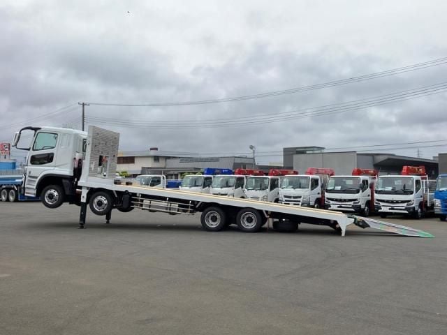 MITSUBISHI FUSOU SUPER GREAT 2025