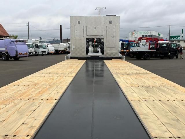 MITSUBISHI FUSOU SUPER GREAT 2025