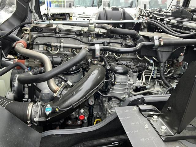 MITSUBISHI FUSOU SUPER GREAT 2025