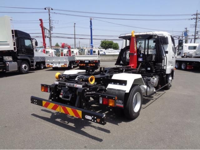 MITSUBISHI FUSOU FIGHTER 2025