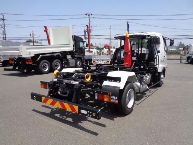 MITSUBISHI FUSOU FIGHTER 2025